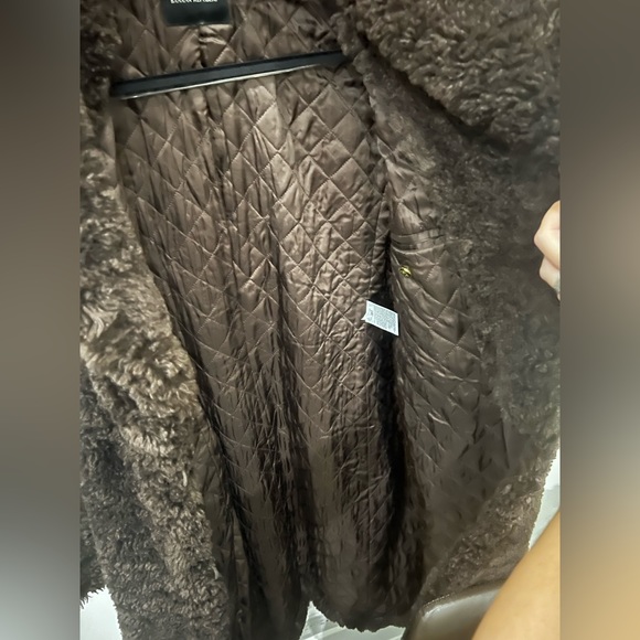 NWOT Faux Fur Banana Republic Coat - Picture 2 of 5